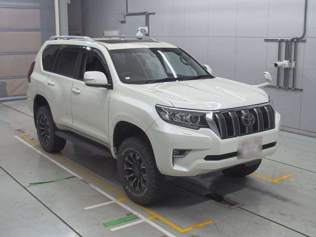 TOYOTA LAND CRUISER PRADO 2020
