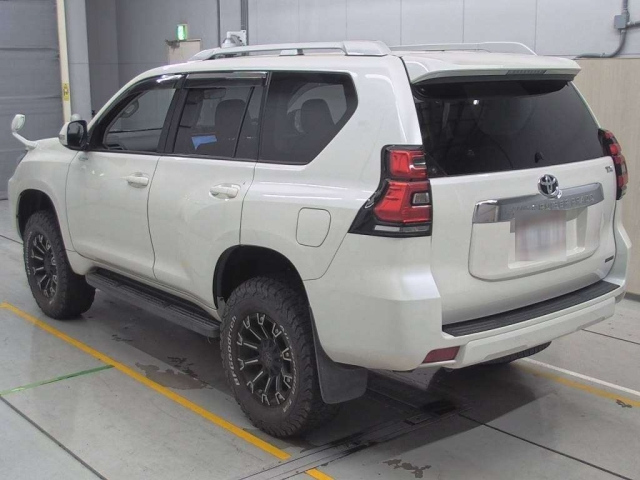 TOYOTA LAND CRUISER PRADO 2020