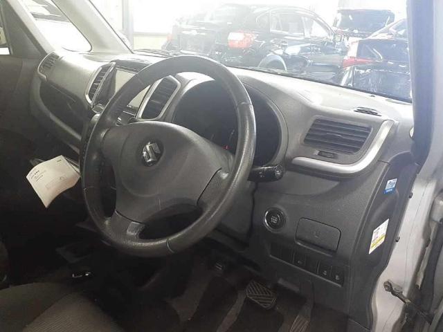SUZUKI SOLIO 2012