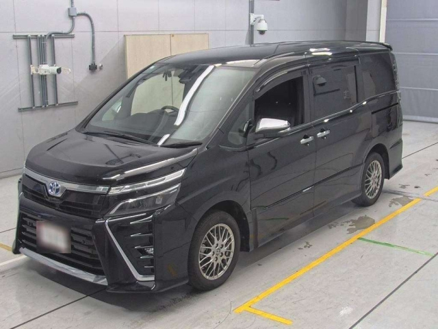 TOYOTA VOXY 2020