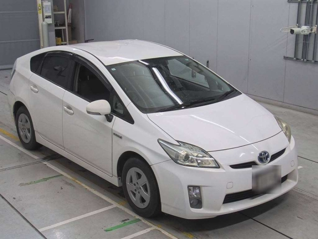 TOYOTA PRIUS 2011