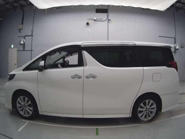 TOYOTA ALPHARD 2015