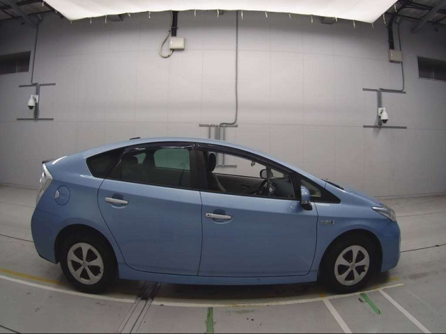 TOYOTA PRIUS PHV 2012