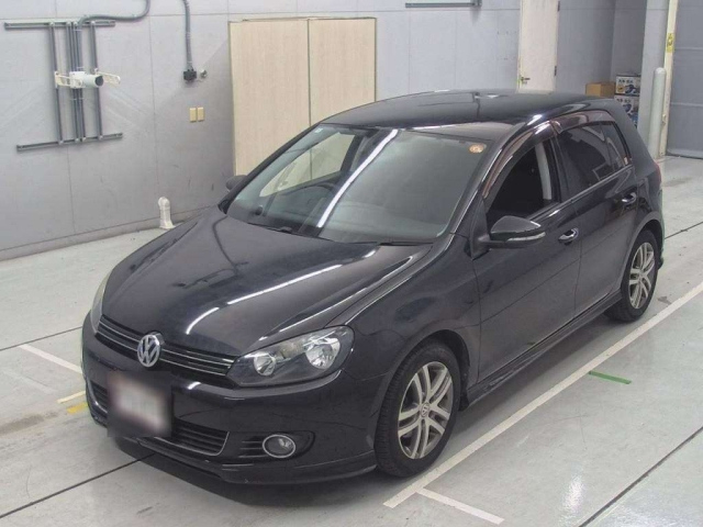 VOLKSWAGEN GOLF 2010