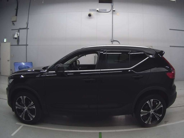 VOLVO XC40 2020