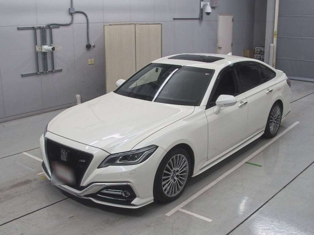 TOYOTA CROWN 2018