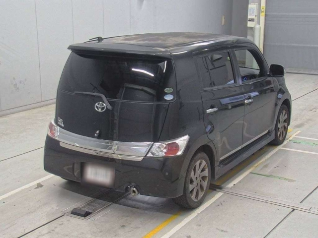 TOYOTA BB 2012