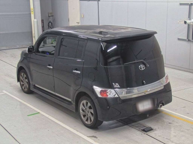 TOYOTA BB 2012