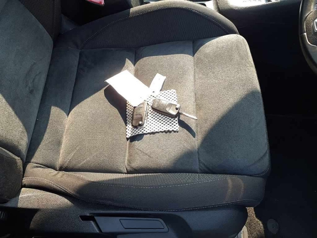 VOLKSWAGEN GOLF 2009