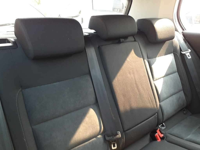 VOLKSWAGEN GOLF 2009