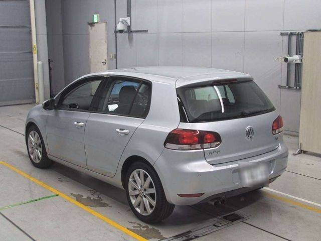 VOLKSWAGEN GOLF 2009