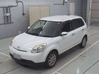 MAZDA VERISA 2010