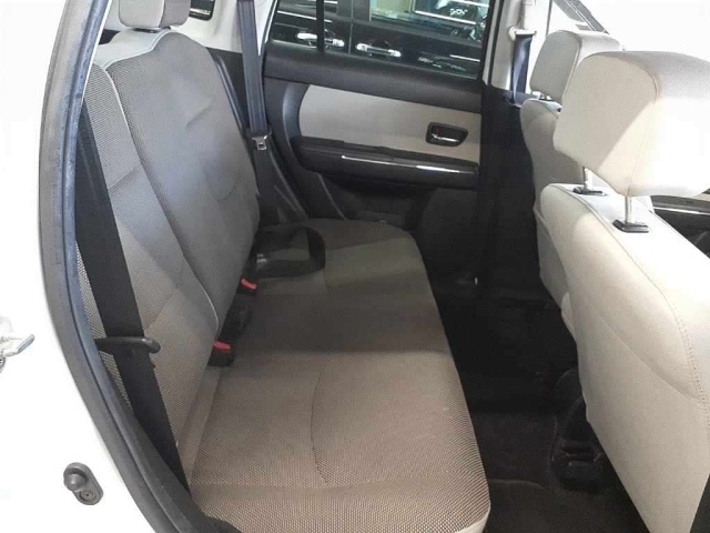MAZDA VERISA 2010