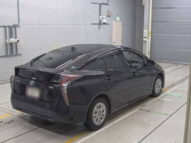 TOYOTA PRIUS 2018