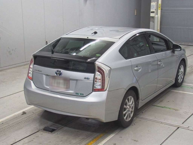 TOYOTA PRIUS 2012