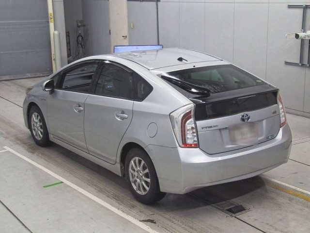 TOYOTA PRIUS 2012