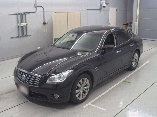 NISSAN FUGA 2011