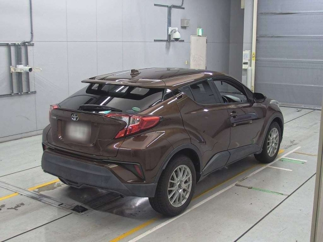 TOYOTA C-HR 2016