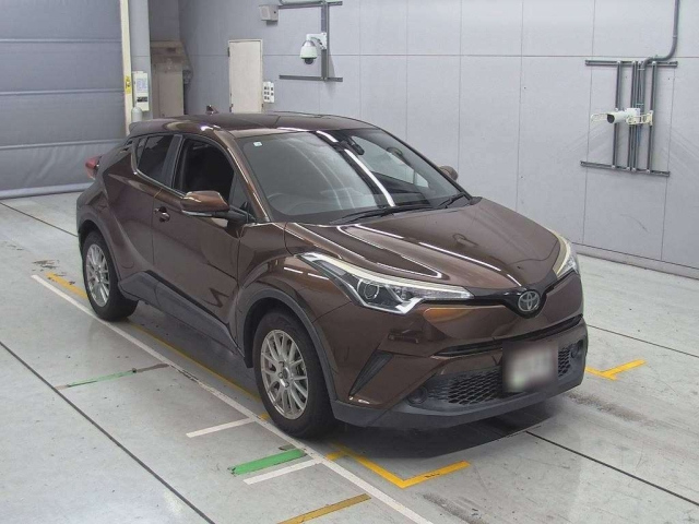 TOYOTA C-HR 2016