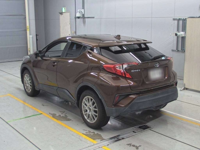 TOYOTA C-HR 2016