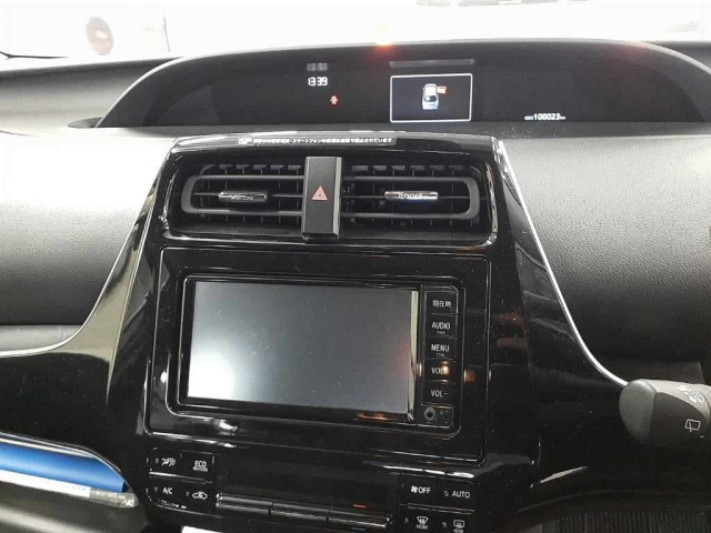 TOYOTA PRIUS 2018
