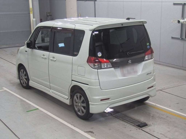 SUZUKI SOLIO 2012