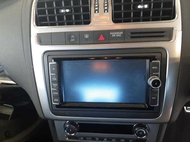 VOLKSWAGEN CROSS POLO 2017