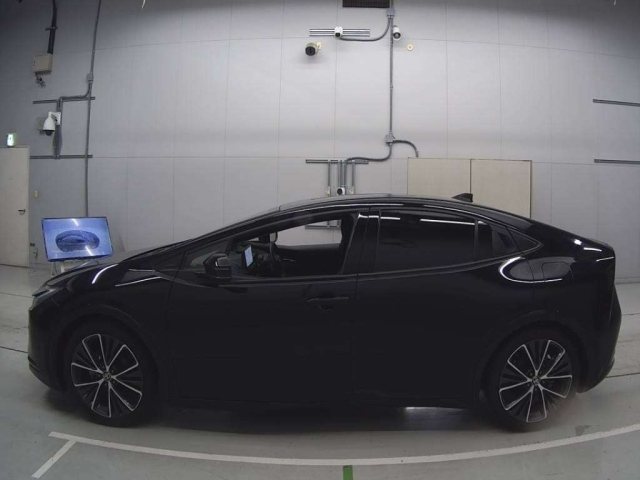 TOYOTA PRIUS 2023