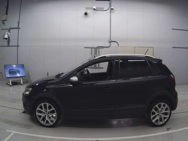 VOLKSWAGEN CROSS POLO 2017