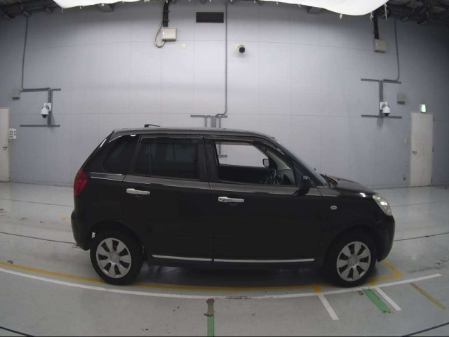 MAZDA VERISA 2012