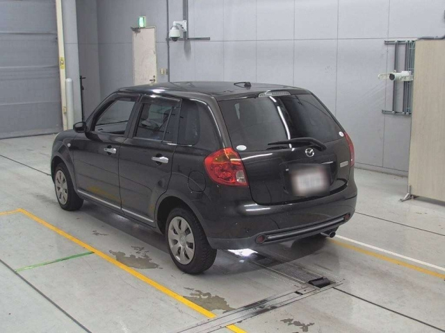 MAZDA VERISA 2012