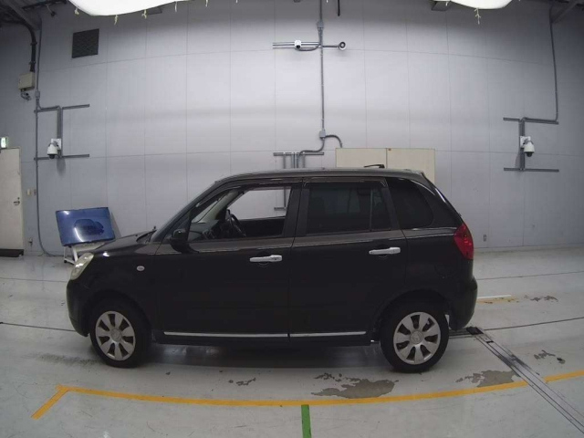 MAZDA VERISA 2012