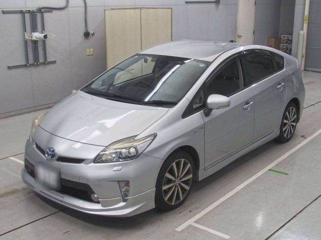 TOYOTA PRIUS 2013