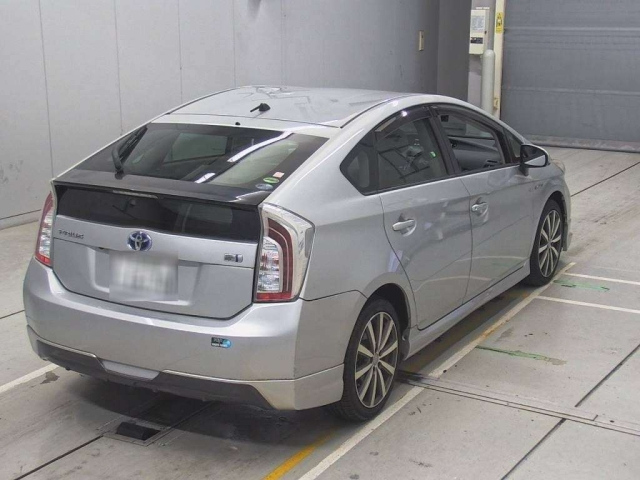 TOYOTA PRIUS 2013