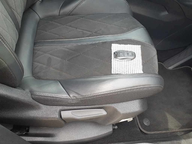 PEUGEOT 3008 2019