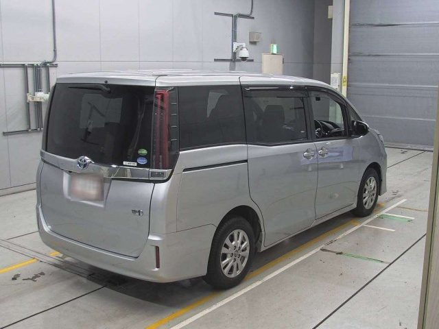 TOYOTA NOAH 2020