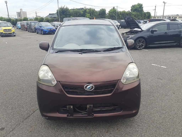 DAIHATSU MIRA E S 2013