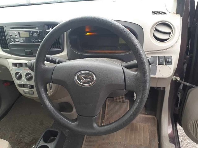 DAIHATSU MIRA E S 2013
