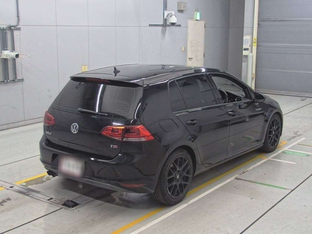 VOLKSWAGEN GOLF 2014