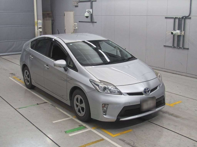 TOYOTA PRIUS 2012