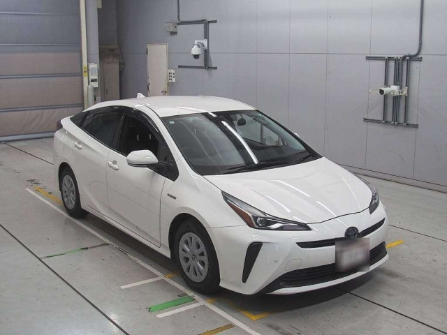 TOYOTA PRIUS 2019
