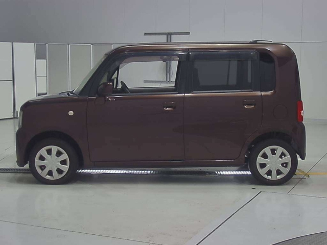 DAIHATSU MOVE CONTE 2016