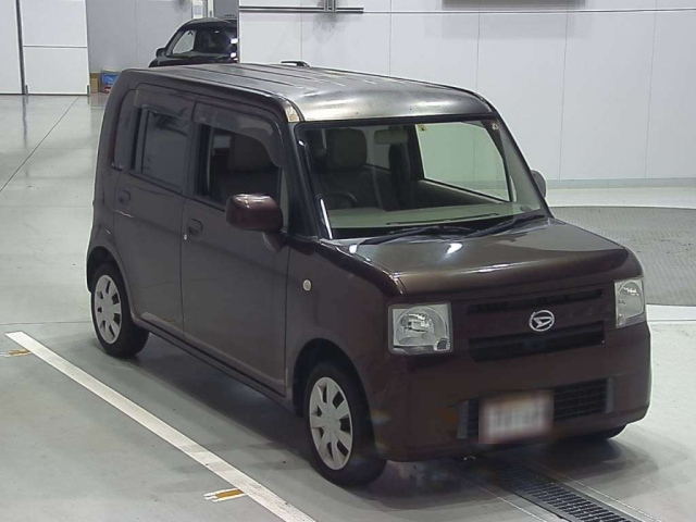 DAIHATSU MOVE CONTE 2016