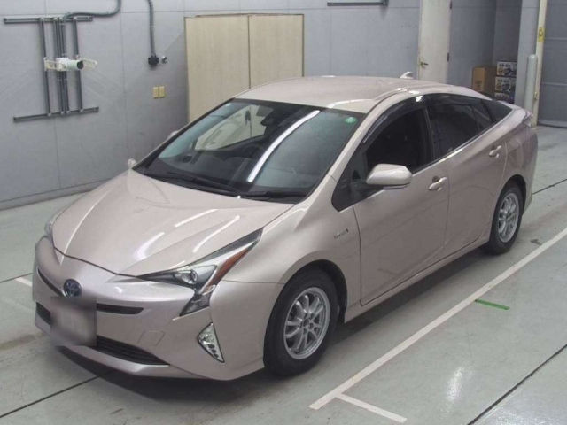 TOYOTA PRIUS 2016