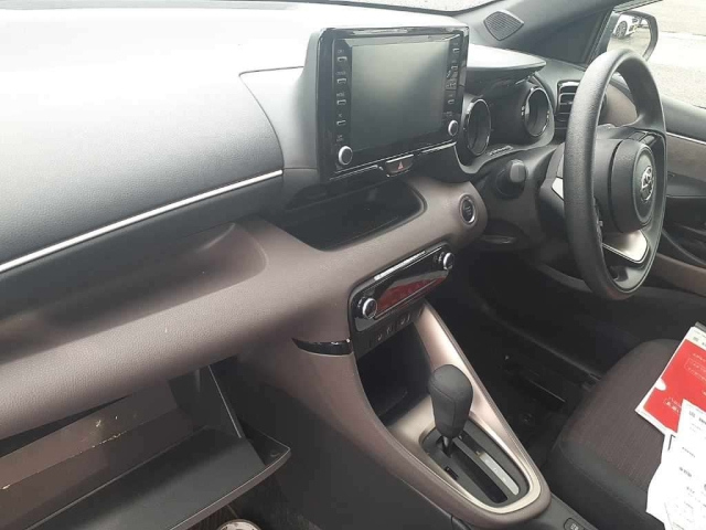 TOYOTA YARIS 2022