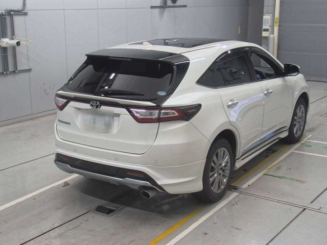 TOYOTA HARRIER 2018