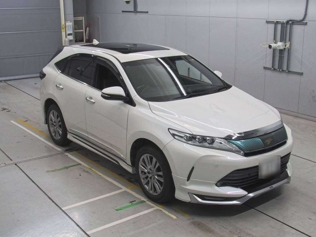TOYOTA HARRIER 2018