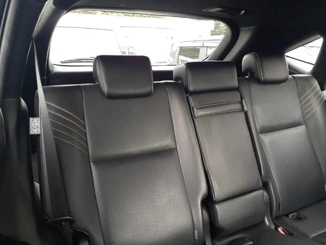 TOYOTA HARRIER 2018