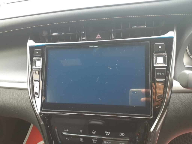 TOYOTA HARRIER 2018