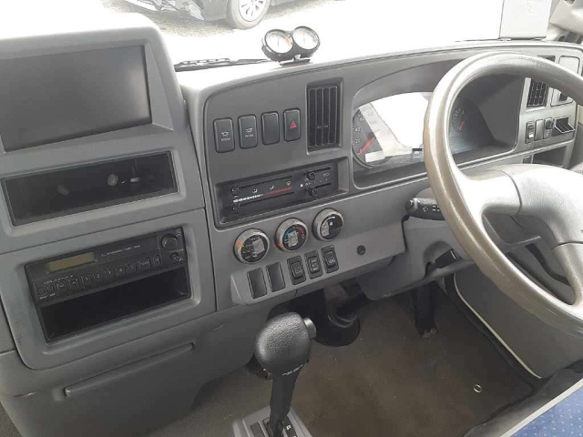 NISSAN CIVILIAN 2009